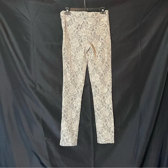 Forever 21 lace overlay pants SZ S - Picture 3 of 6